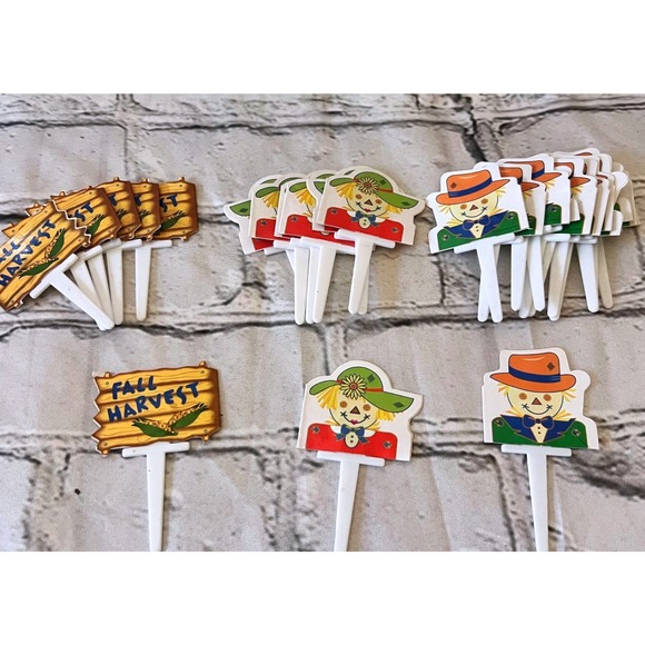 DecoPac Other - Vintage 2004 DecoPac Scarecrow Fall Harvest Cupcake Toppers Picks 25pc Set